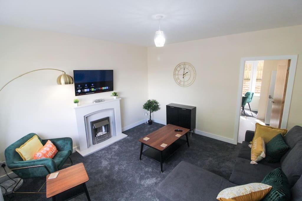 Modern 3 Bed, Contractors Welcome, Bradford Holiday home Bradford (West Yorkshire)